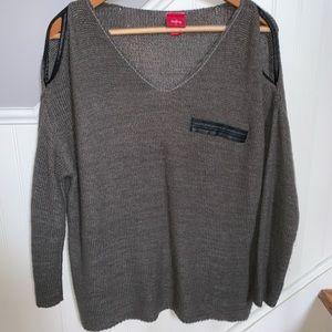 Buckle (brand) sweater